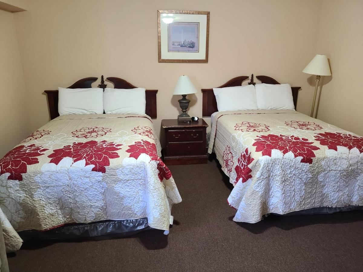 Clarysville Motel Frostburg Bagian luar foto