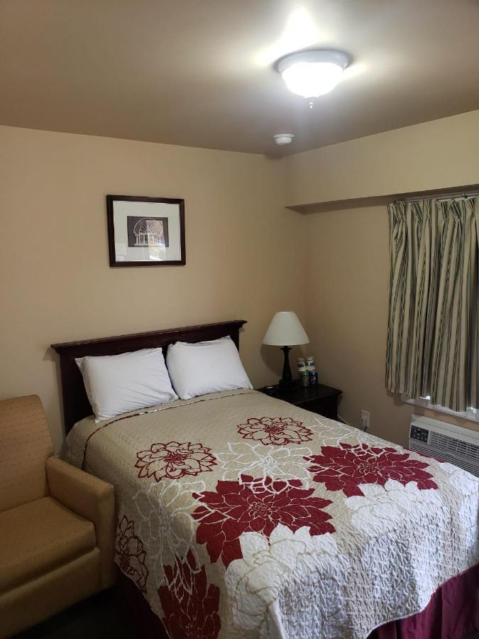 Clarysville Motel Frostburg Bagian luar foto