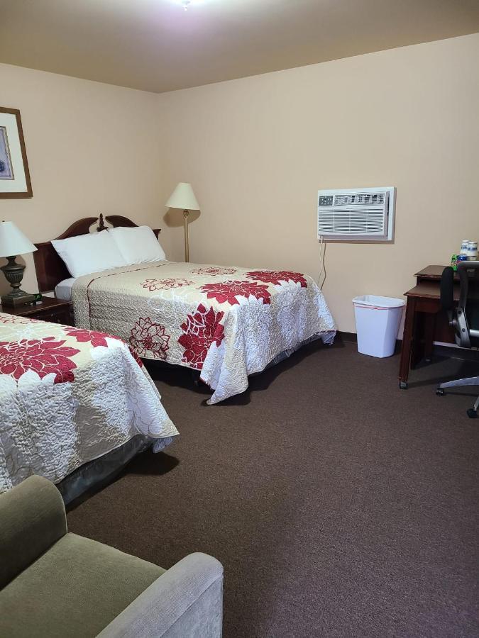 Clarysville Motel Frostburg Bagian luar foto