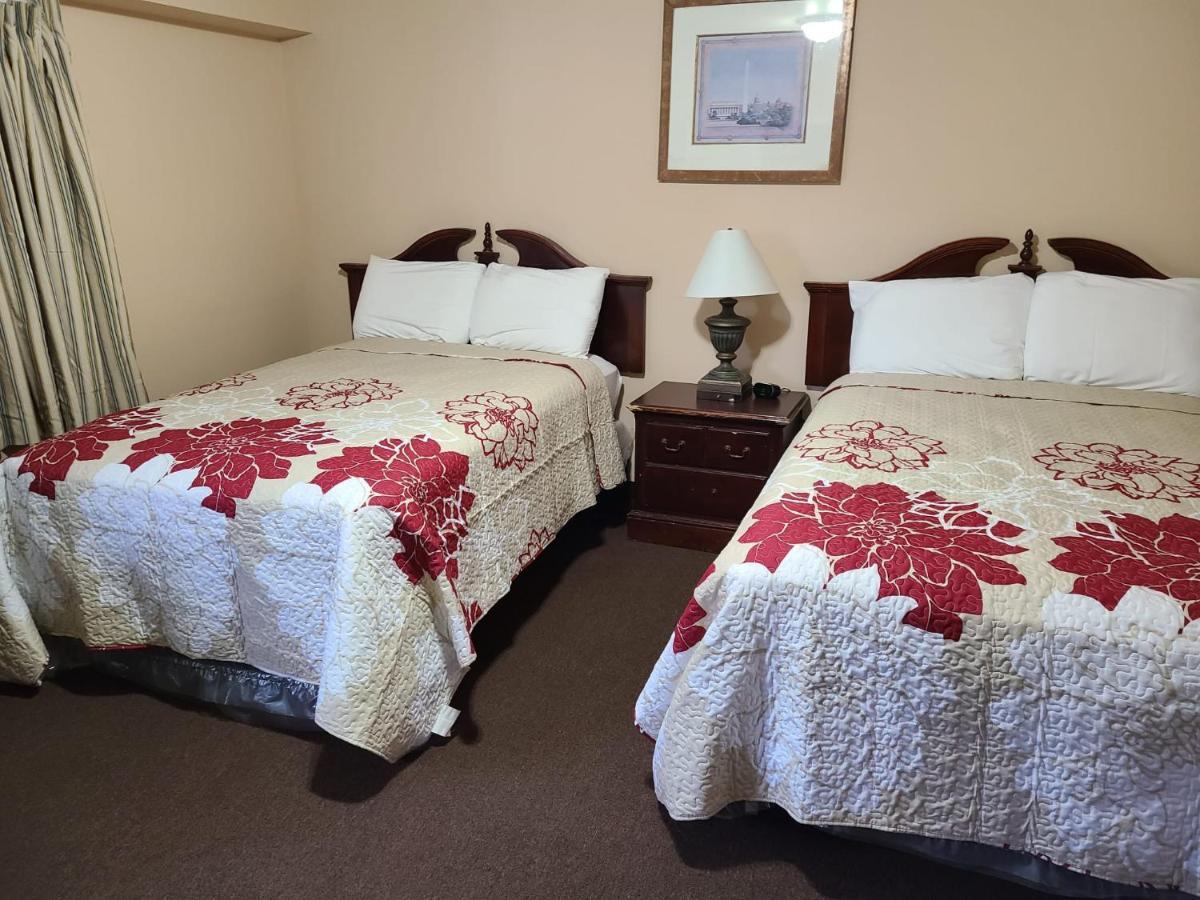 Clarysville Motel Frostburg Bagian luar foto