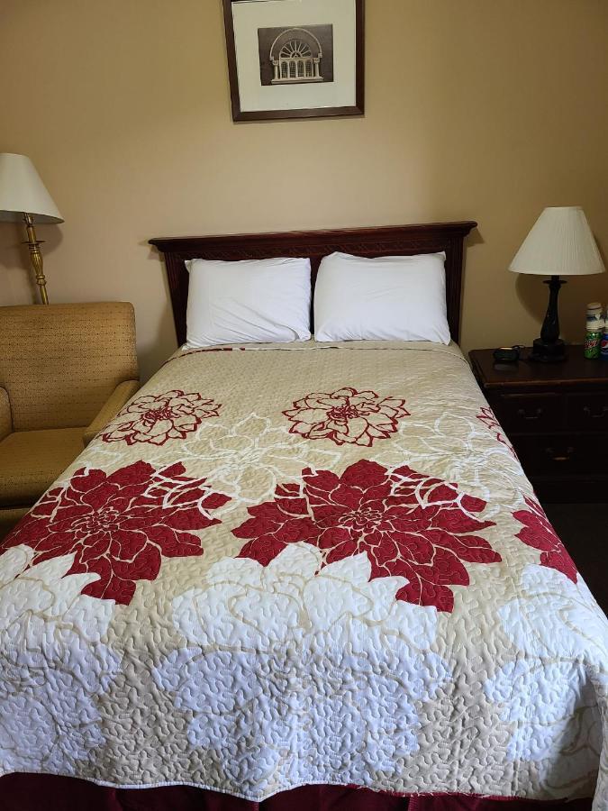 Clarysville Motel Frostburg Bagian luar foto