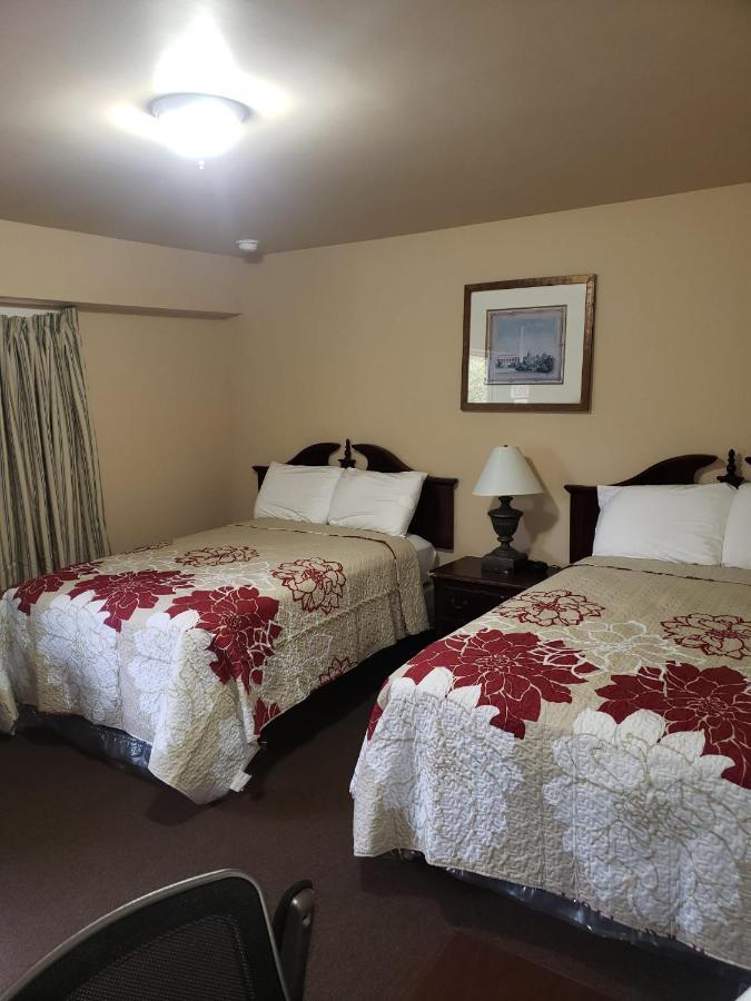 Clarysville Motel Frostburg Bagian luar foto