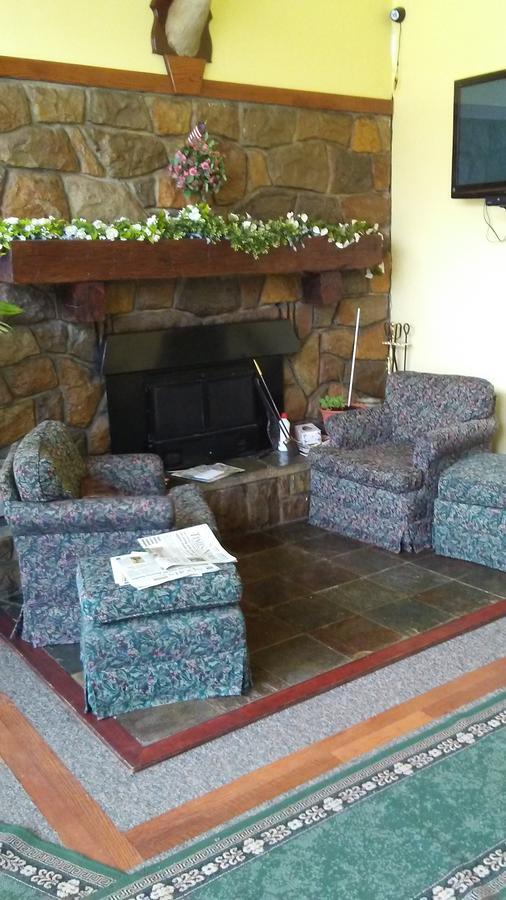 Clarysville Motel Frostburg Bagian luar foto